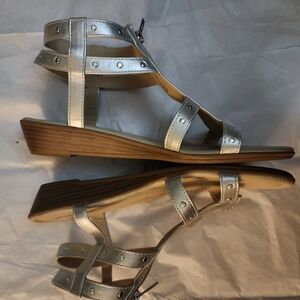 Rialto Metallic Silver Sandals